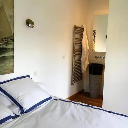 La Taniere, Piscine Et 300m De La 생-조르주-돌레롱