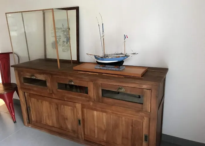 La Taniere, Piscine Et 300m De La Villa *